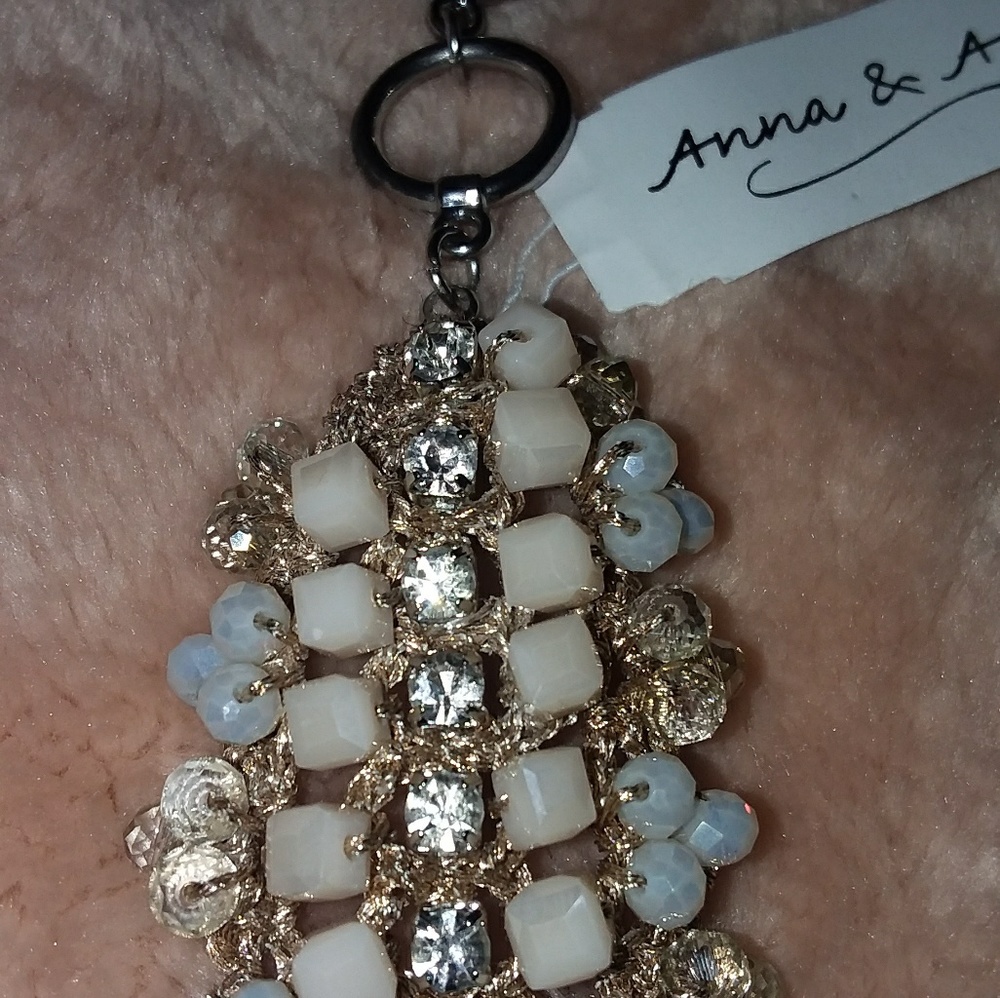NWT Beautiful Anna & Ava Bracelet